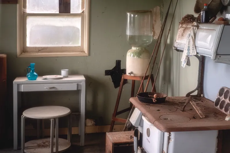 From the Garden to the Cookstove: The Vanished Kitchen Culture of America's Rural One-Room Schools